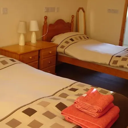 4 Bedroom House *