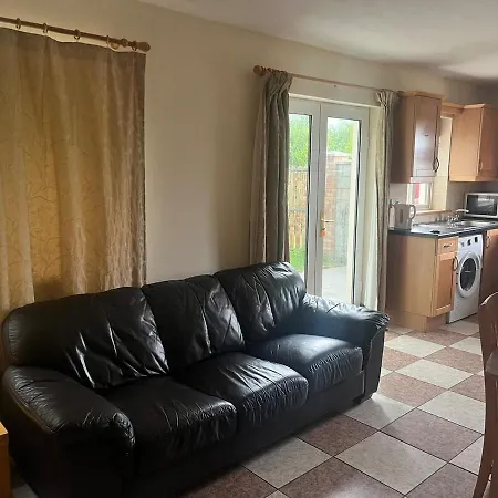 Διαμέρισμα 4 Bedroom House