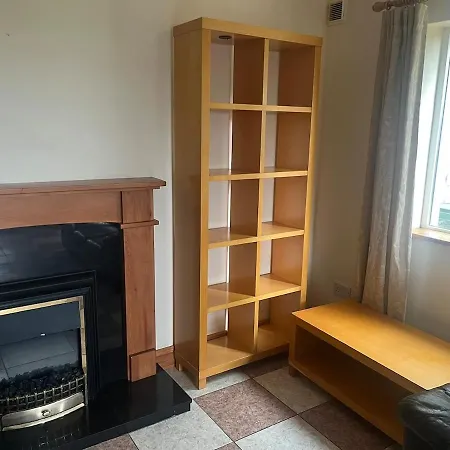4 Bedroom House Διαμέρισμα Τράλι