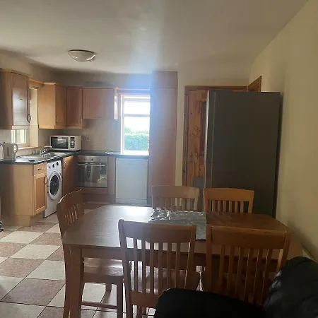 4 Bedroom House *