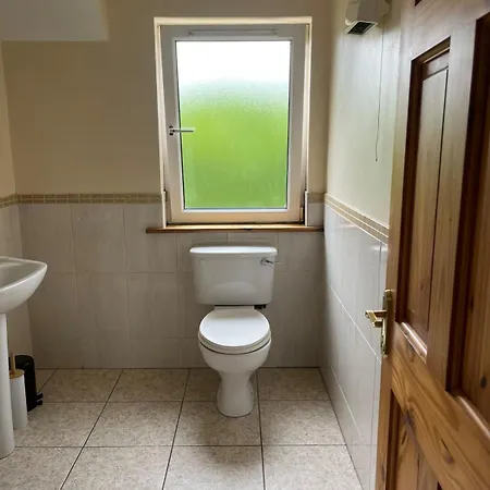 4 Bedroom House *